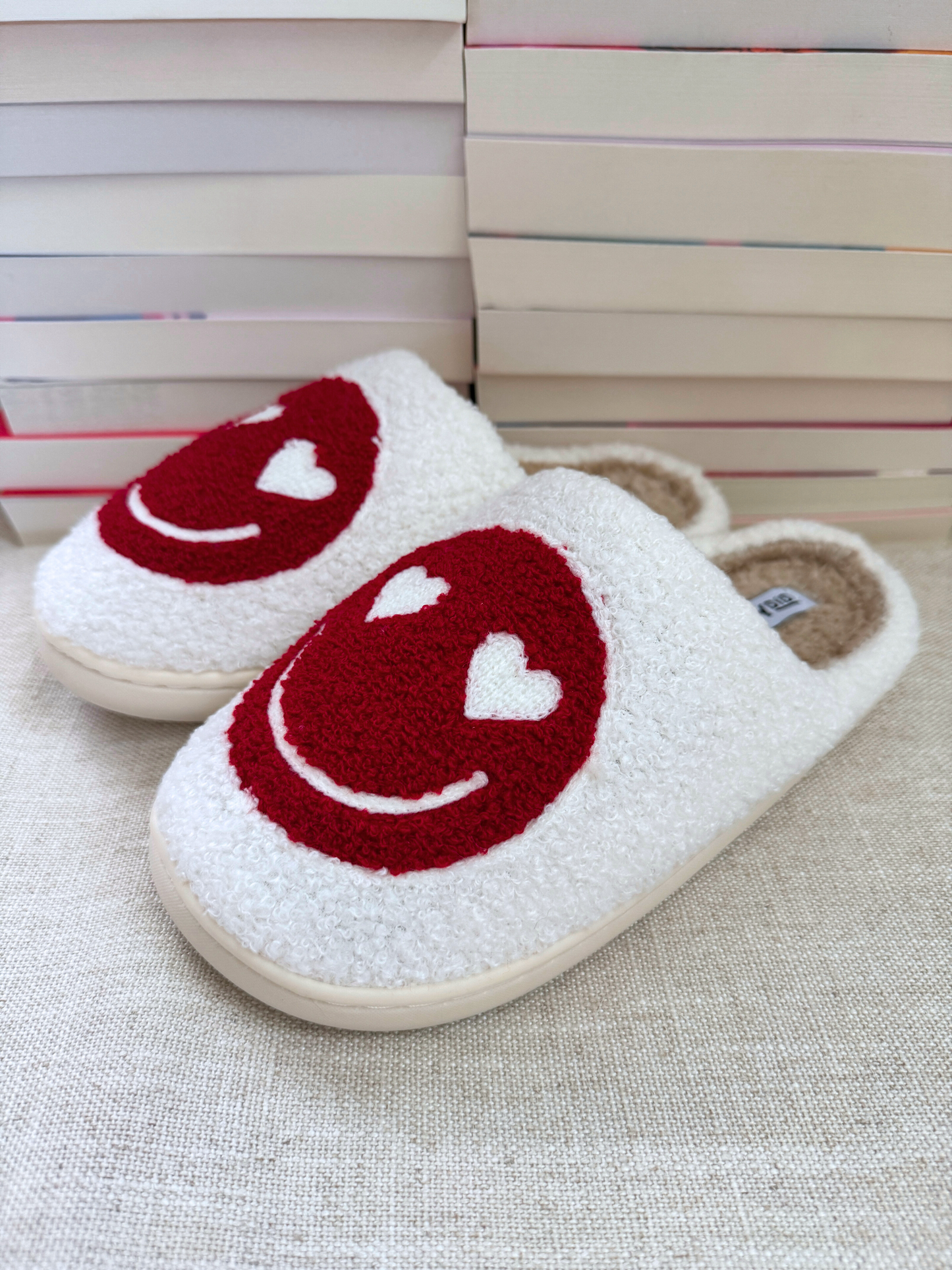 Heart-Eye Smiley Slippers